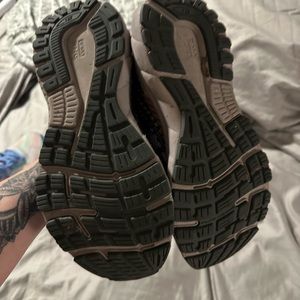Woman’s Brooke’s running shoes